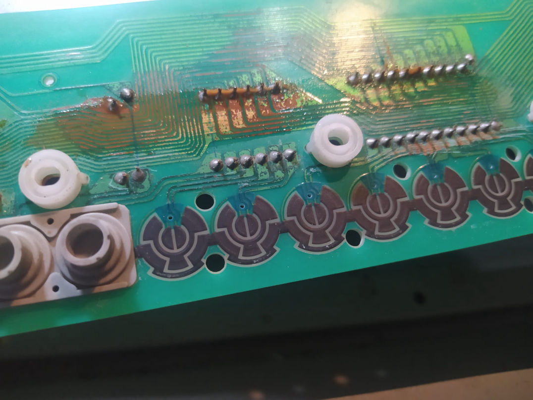 Akai Ax73 (1986) repair | Polynominal.com