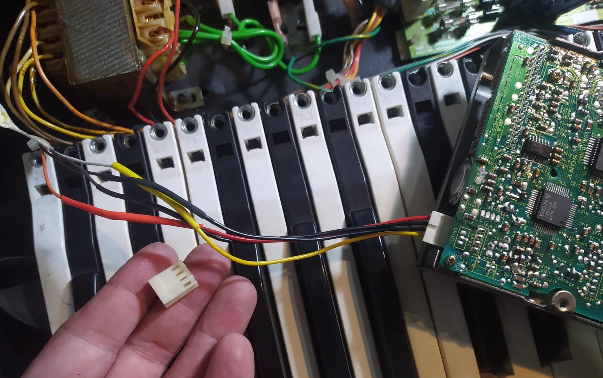 ensoniq SD-1 ジャンク品 Ensoniq SD-1 90's Polyphonic Digital Additive Synthesiser